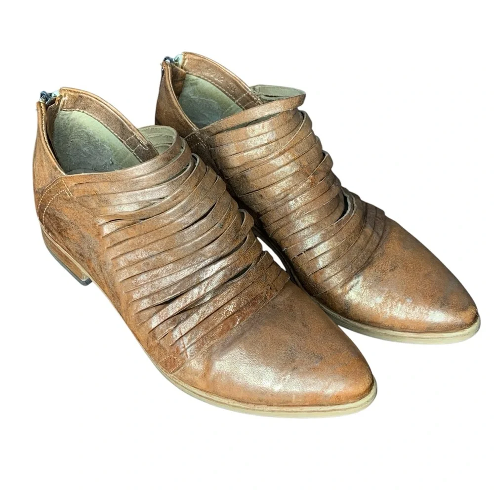 Free People Lost‎ Valley metallic tan brown & gold ankle boots. Size (38) US 8.5
